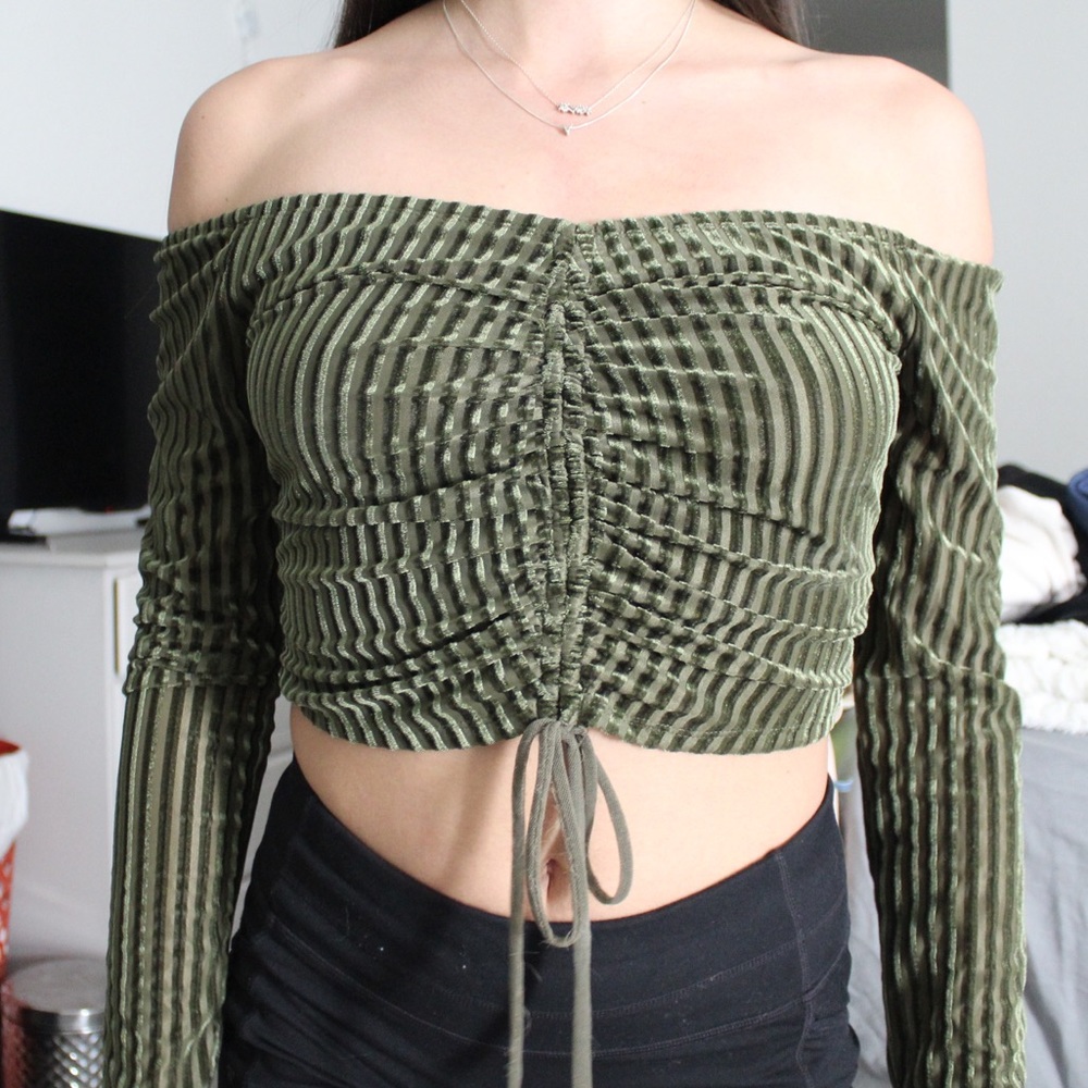 Long Sleeve Off the Shoulder Crop Top
